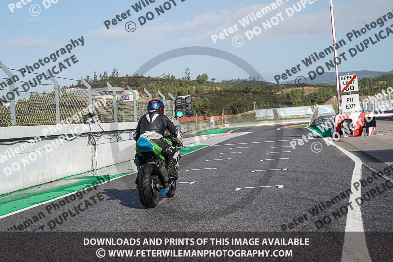 motorbikes;no limits;peter wileman photography;portimao;portugal;trackday digital images